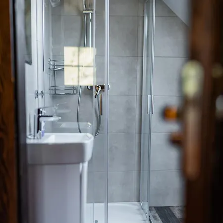 Drevenica Pod Zvonicou *